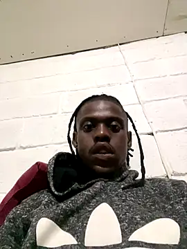 Snapshot of Wuu2now chatting on 10.19.25 Wuu2now online show from 10.19.25