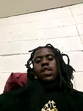 Snapshot of Wuu2now chatting on 10.24.25 Wuu2now online show from 10.24.25