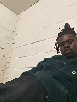 Snapshot of Wuu2now chatting on 11.21.25 Wuu2now online show from 11.21.25