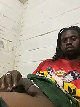 Snapshot of Wuu2now chatting on 11.24.25 Wuu2now online show from 11.24.25