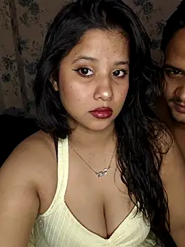 Snapshot of priyaverma00 chatting on 06.09.26 priyaverma00 online show from 06.09.26
