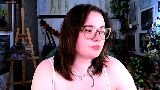 Snapshot of KatrinClark chatting on 10.07.25 KatrinClark online show from 10.07.25