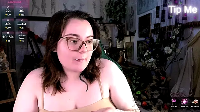 Snapshot of KatrinClark chatting on 10.13.25 KatrinClark online show from 10.13.25