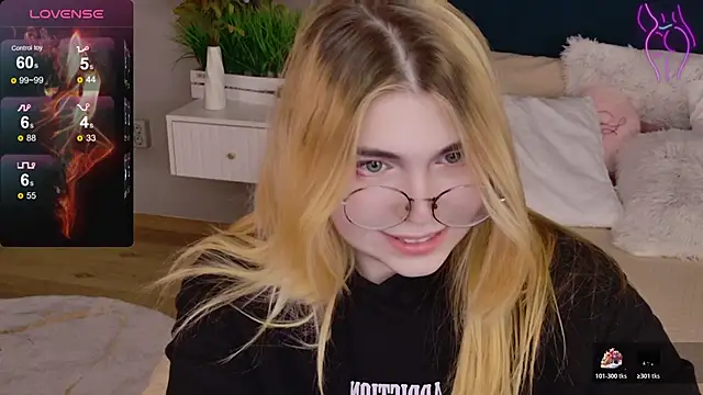 Evie Vall online show from 11.08.25