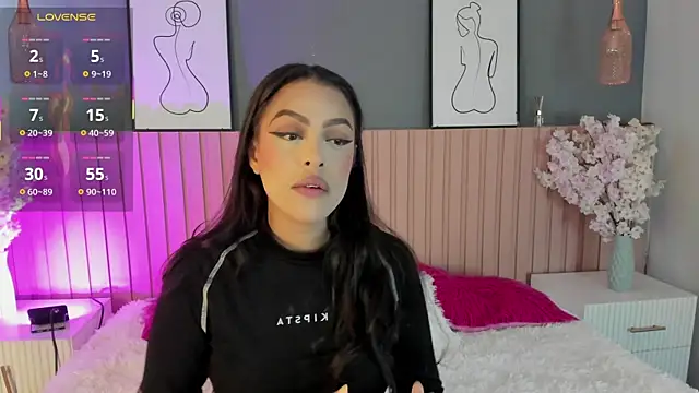 Mila Hank  online show from 02.17.26