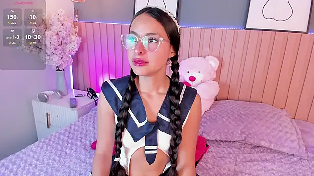 Annie  2 online show from 10.03.25