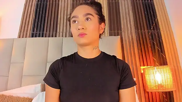 Nicolqueen  online show from 04.16.26