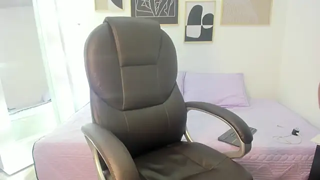 koraline 333 online show from 10.16.25