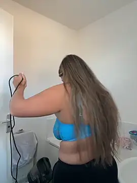 Goldiebaby online show from 11.20.25