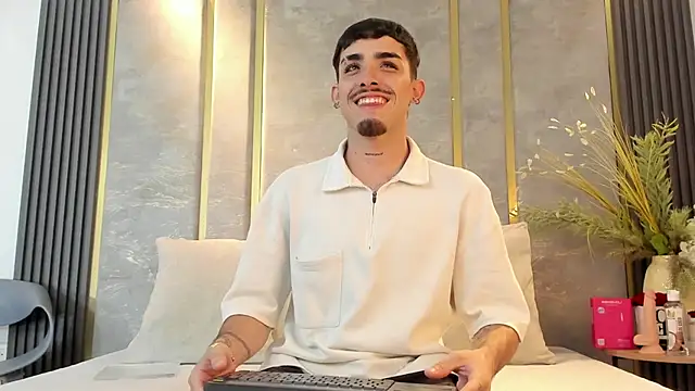 NikoStone  online show from 12.23.25