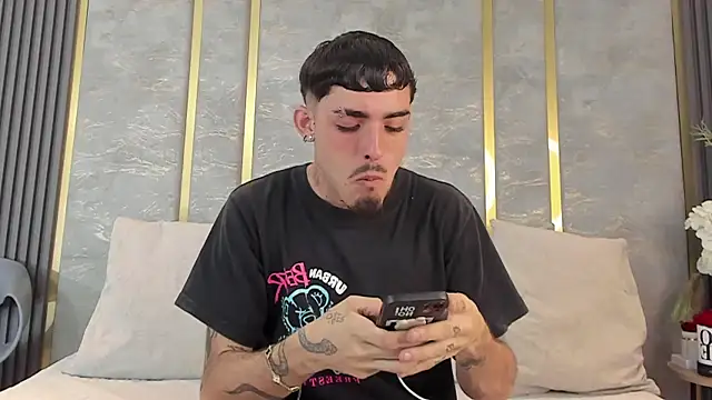 Snapshot of NikoStone_ chatting on 01.14.26 NikoStone online show from 01.14.26