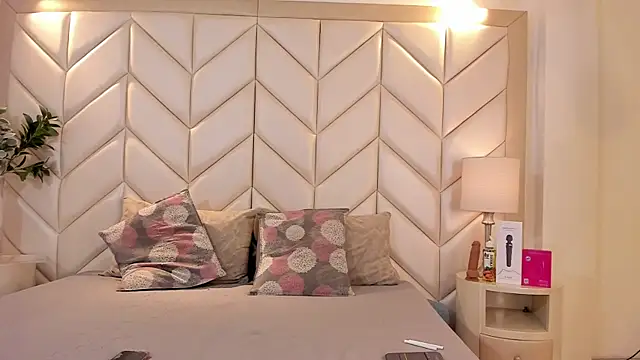 NikoStone  online show from 04.01.26