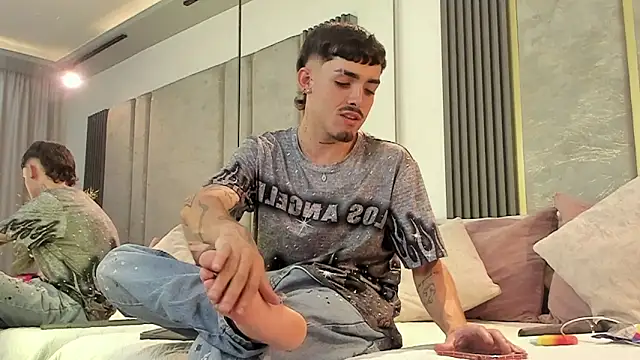 NikoStone  online show from 04.17.26