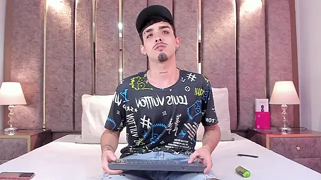 NikoStone  online show from 06.06.26