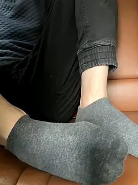 Snapshot of bmwe71 chatting on 10.01.25 bmwe71 online show from 10.01.25