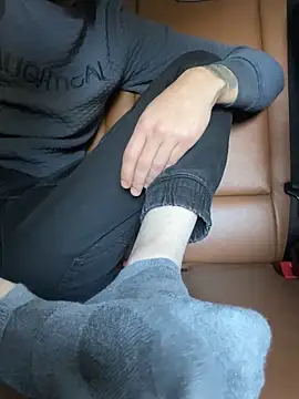 Snapshot of bmwe71 chatting on 10.02.25 bmwe71 online show from 10.02.25