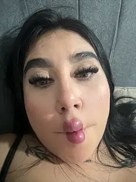 Sophie Dreamss online show from 04.21.26