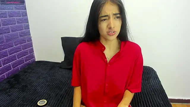 Snapshot of Cora_222 chatting on 09.18.25 Cora 222 online show from 09.18.25