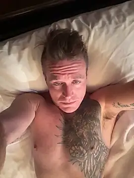 DILFiGuess11 online show from 11.12.25