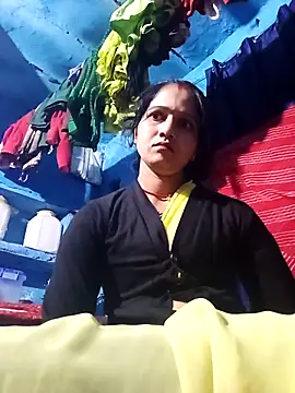 Jooli xx online show from 03.05.26