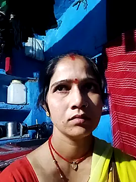 Jooli xx online show from 03.10.26