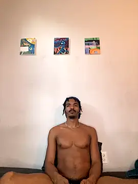 Snapshot of TRILLAHUNG chatting on 09.15.25 TRILLAHUNG online show from 09.15.25