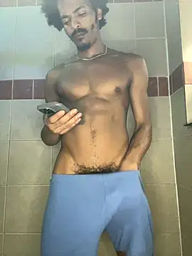 Snapshot of TRILLAHUNG chatting on 09.17.25 TRILLAHUNG online show from 09.17.25