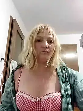 LiluLiluLilu online show from 09.22.25