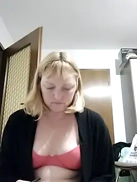 LiluLiluLilu online show from 09.23.25