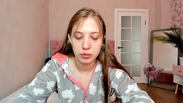 LightStar 18 online show from 09.17.25