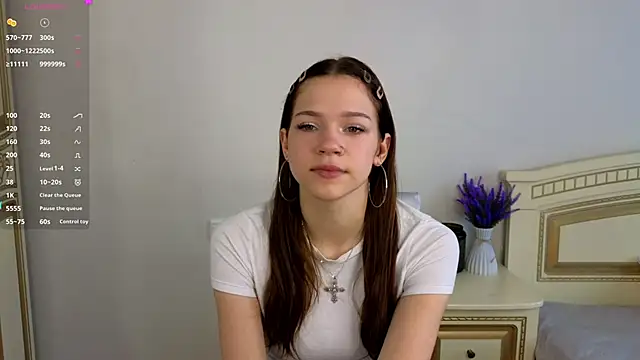 VelvetRisque online show from 04.29.26