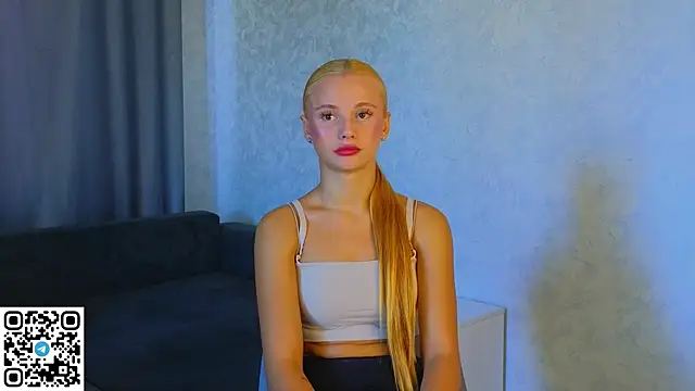 Snapshot of NaughtySeraphine chatting on 09.23.25 NaughtySeraphine online show from 09.23.25