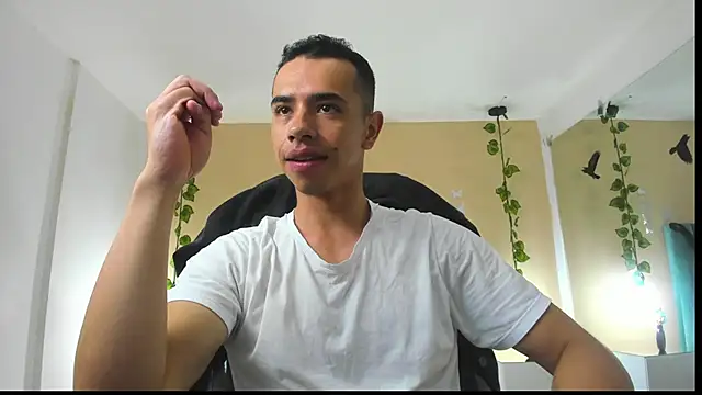 Muscle Scott online show from 10.23.25