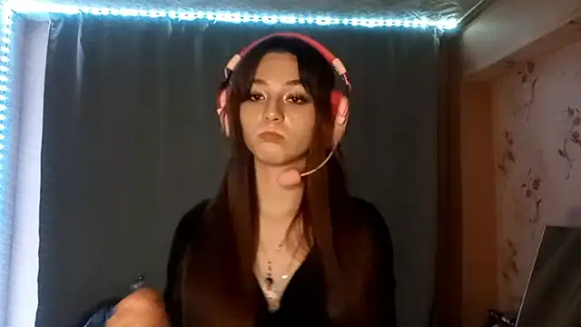 Sophiecuttie online show from 10.10.25