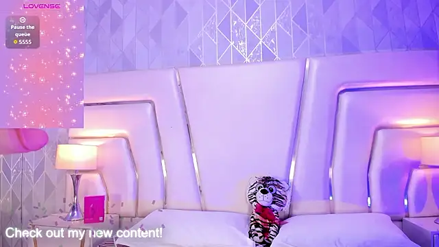 HatsaJones online show from 03.07.26