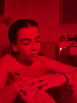 Snapshot of valentinalamont chatting on 10.09.25 valentinalamont online show from 10.09.25