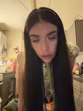 Snapshot of valentinalamont chatting on 10.31.25 valentinalamont online show from 10.31.25