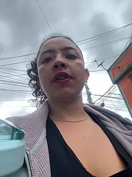 Paris 11 online show from 09.18.25