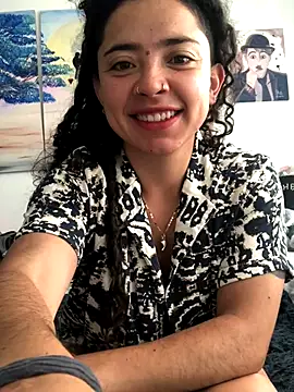 Paris 11 online show from 10.24.25