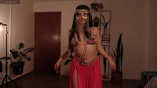 Ellyuwuw online show from 11.13.25