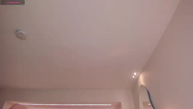 LucyWeiss  online show from 11.29.25