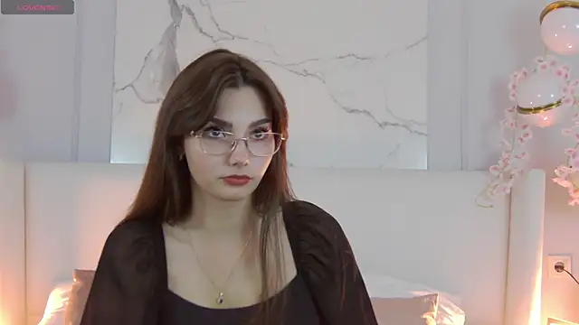 LeaMelone online show from 09.10.25