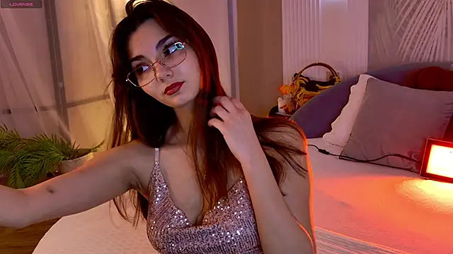 LeaMelone online show from 11.17.25