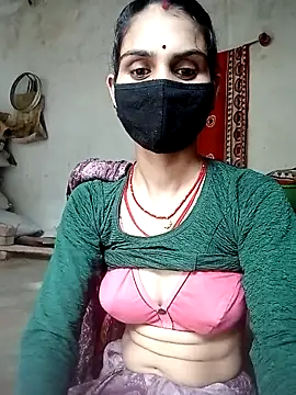 Snapshot of Nishaa_ji chatting on 09.30.25 Nishaa ji online show from 09.30.25