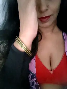 Snapshot of Deepa_Sharma143 chatting on 09.25.25 Deepa Sharma143 online show from 09.25.25