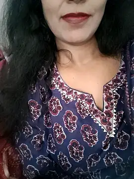 Deepa Sharma143 online show from 11.07.25