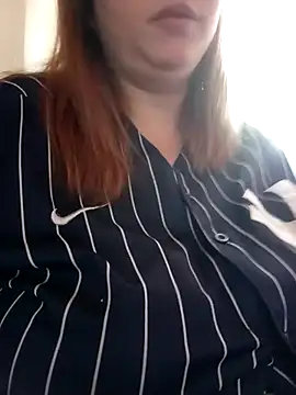 Snapshot of bellita13 chatting on 10.07.25 bellita13 online show from 10.07.25