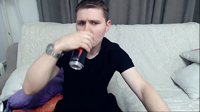 Snapshot of wizard_69 chatting on 09.12.25 wizard 69 online show from 09.12.25