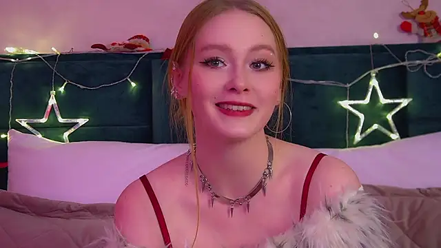 Snapshot of AgataFoxley chatting on 12.13.25 AgataFoxley online show from 12.13.25