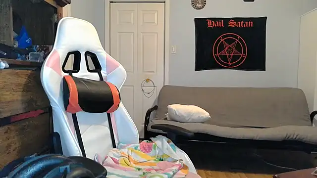 Ardokks online show from 10.13.25